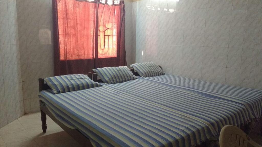 New Regency Hotell Chennai Exteriör bild