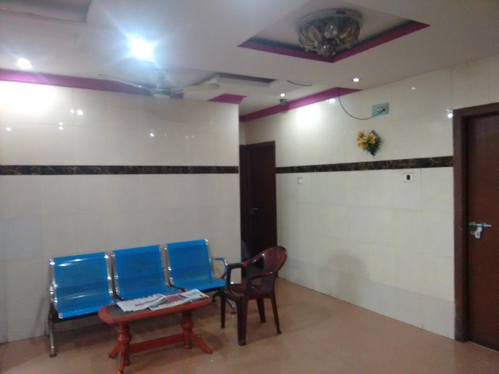 New Regency Hotell Chennai Exteriör bild